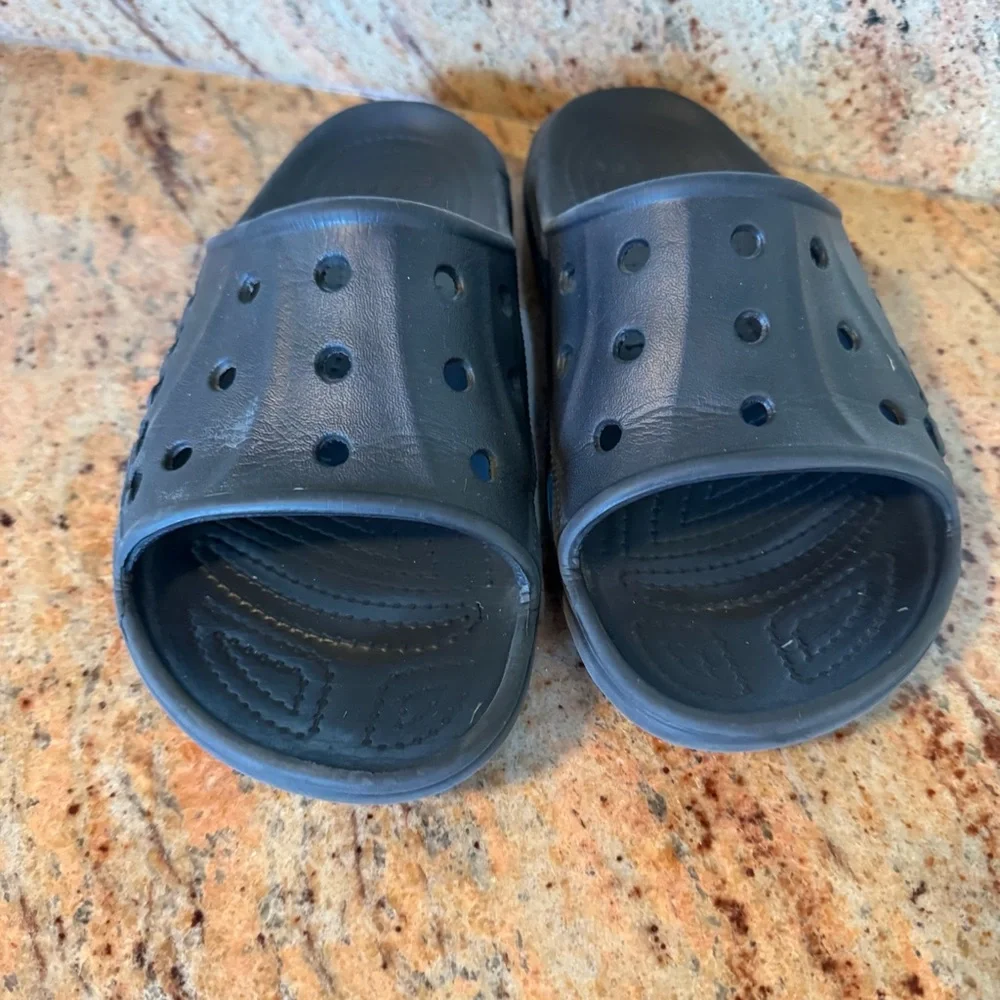 CROCS excellent size